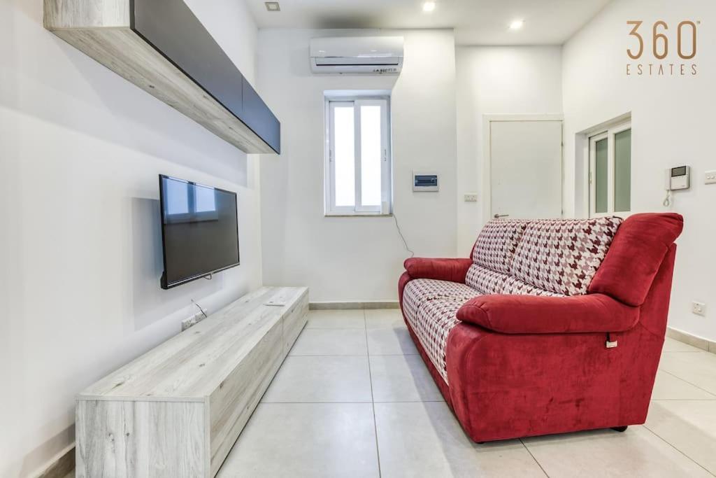 Cosy Apt With Balcony & Wifi In By 360 Estates