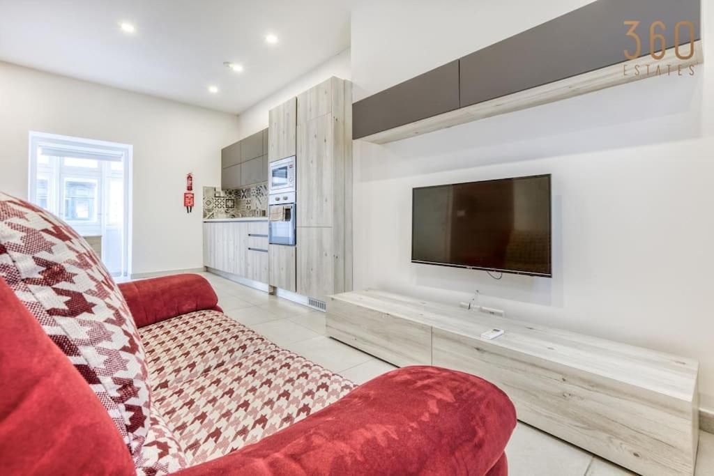 Cosy Apt With Balcony & Wifi In By 360 Estates