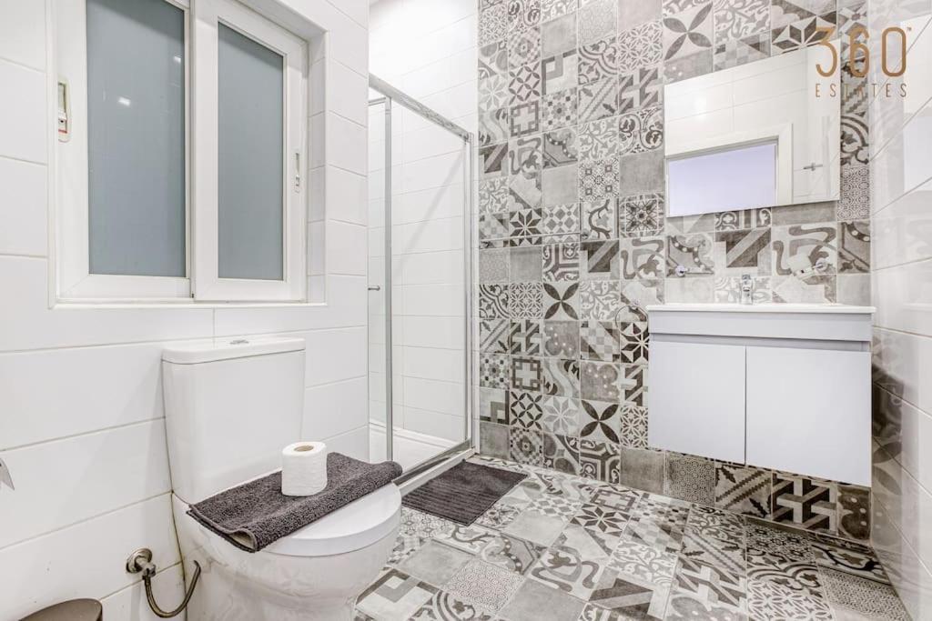Appartement Cosy Apt With Balcony & Wifi In By 360 Estates